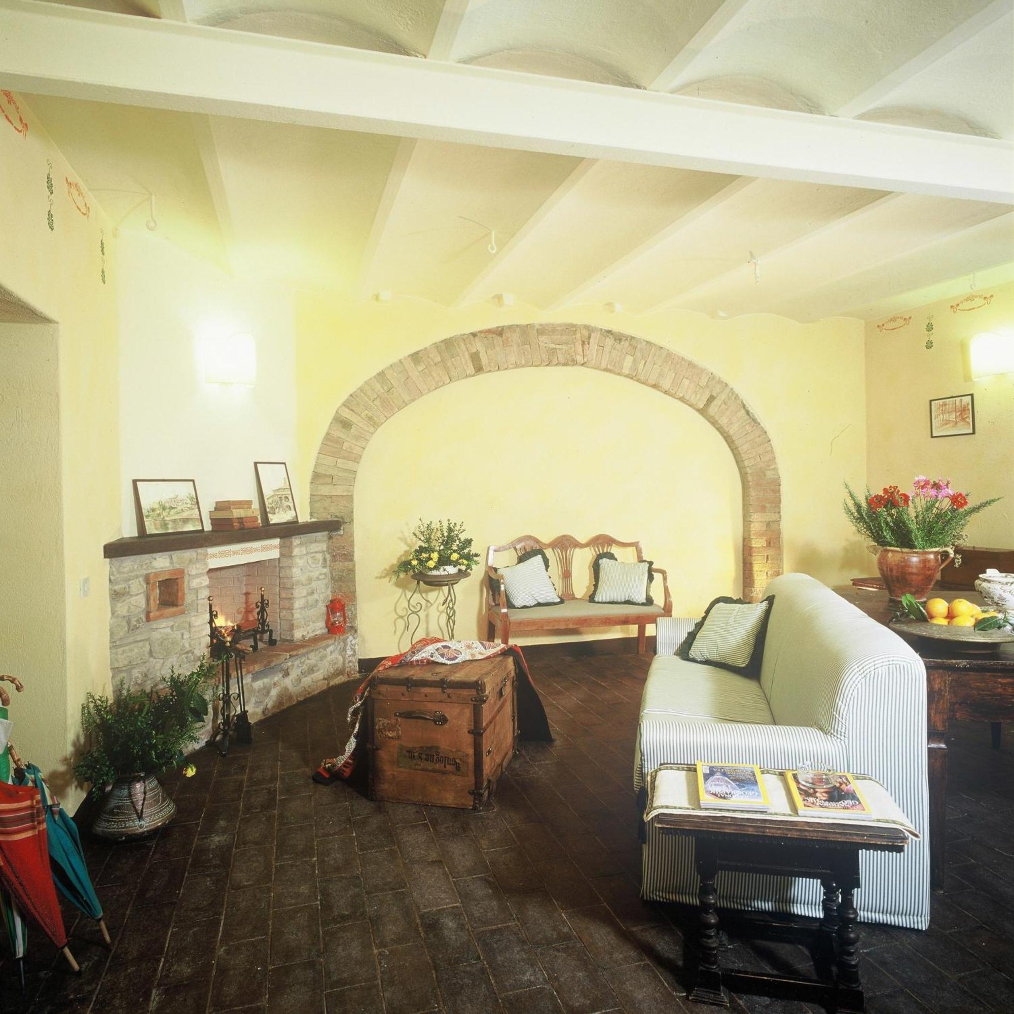 Agriturismo Sant'Illuminato Calzolaro ภายนอก รูปภาพ